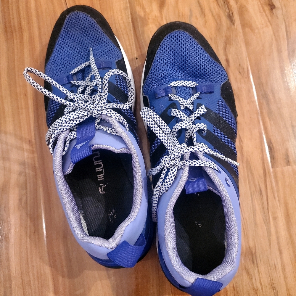 Adidas traxion running shoes